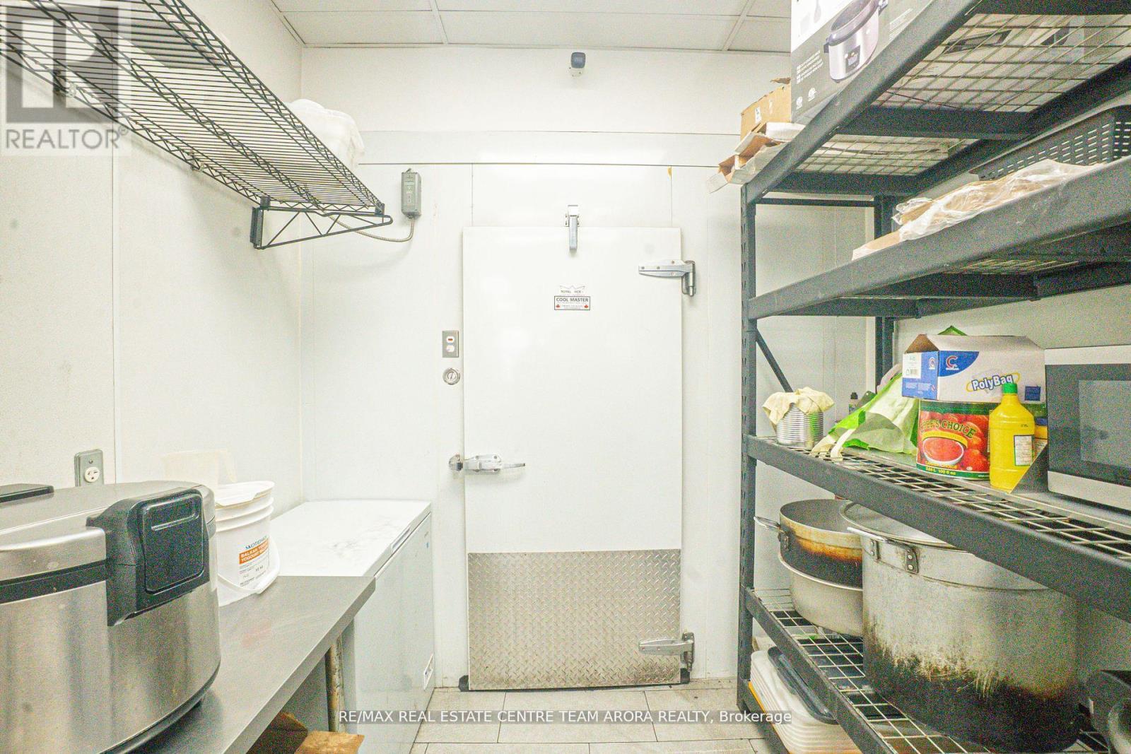 27 - 2737 Keele Street, Toronto, Ontario  M3M 2E9 - Photo 19 - W12317407