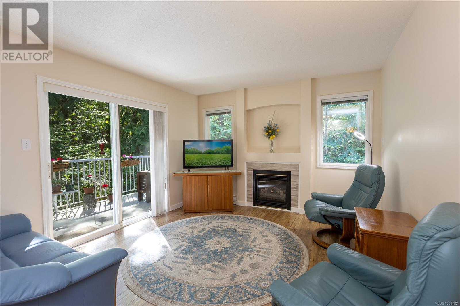208 440 Schley Pl, Qualicum Beach, British Columbia  V9K 2M5 - Photo 4 - 1008792