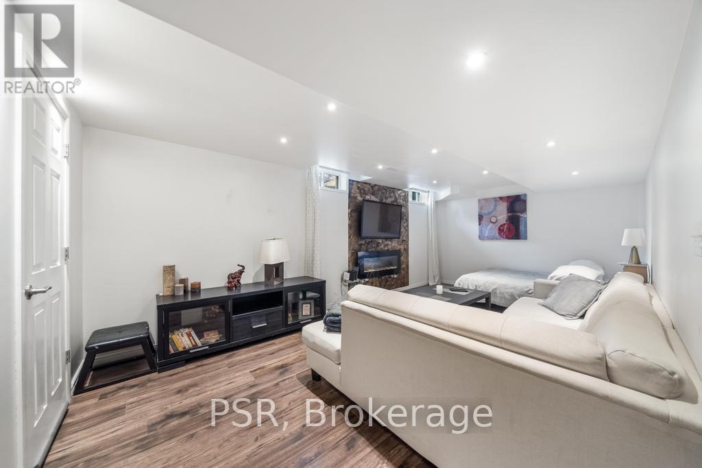 150 Voyager Pass, Hamilton, Ontario  L0R 1C0 - Photo 40 - X12317370