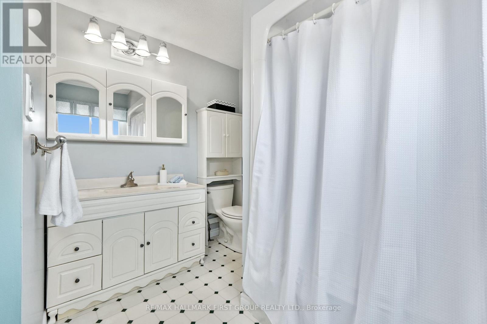 8266 Albert Court, Hamilton Township, Ontario  K9A 4J7 - Photo 24 - X12317378