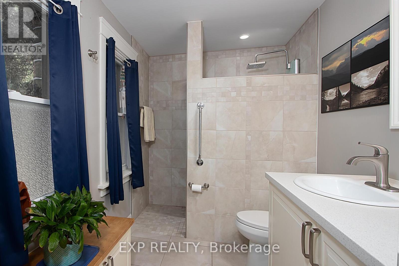 73 & 77 Maud Street, Ingersoll, Ontario  N5C 1E7 - Photo 28 - X12313977