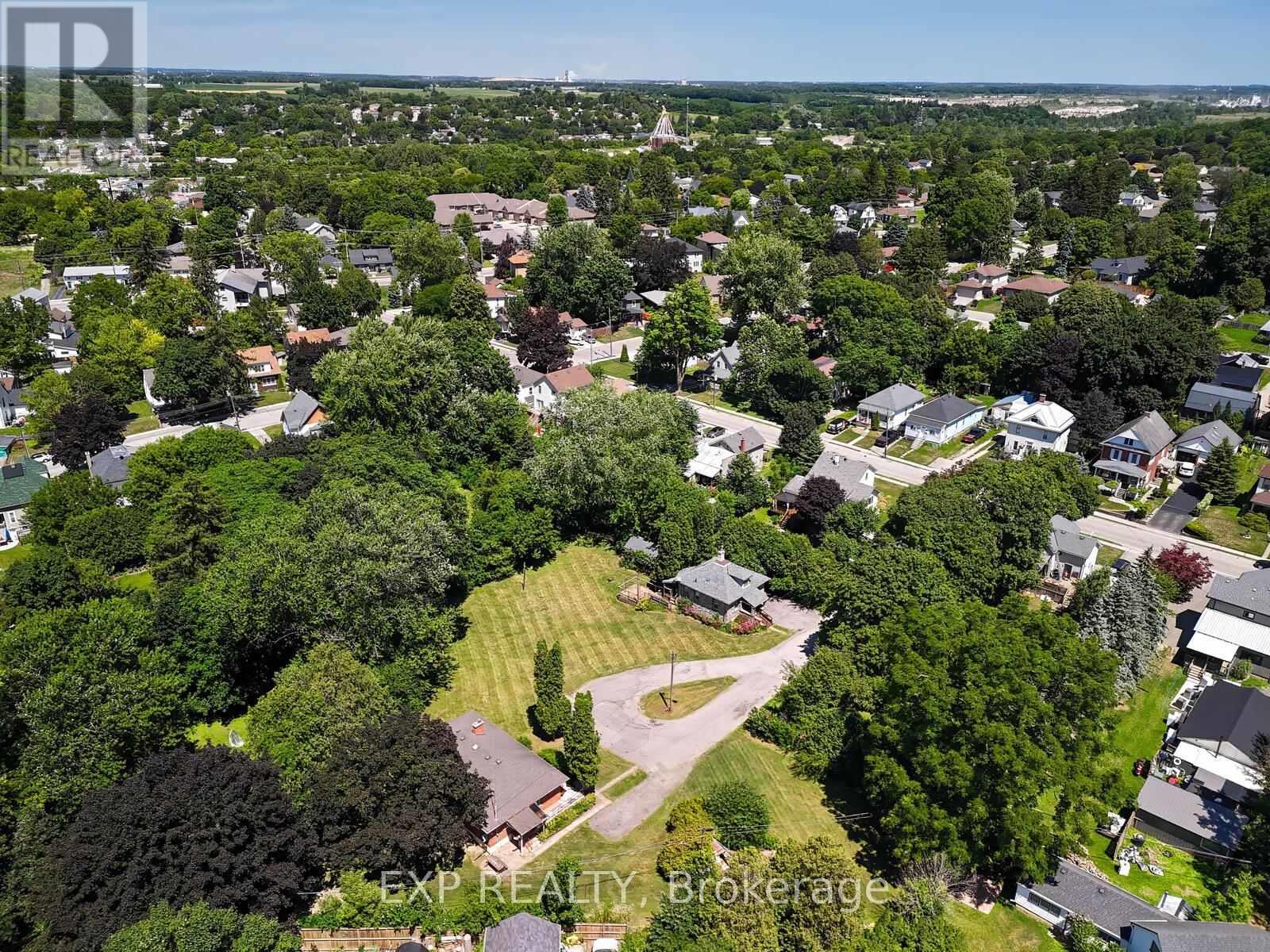 73 & 77 Maud Street, Ingersoll, Ontario  N5C 1E7 - Photo 33 - X12313977