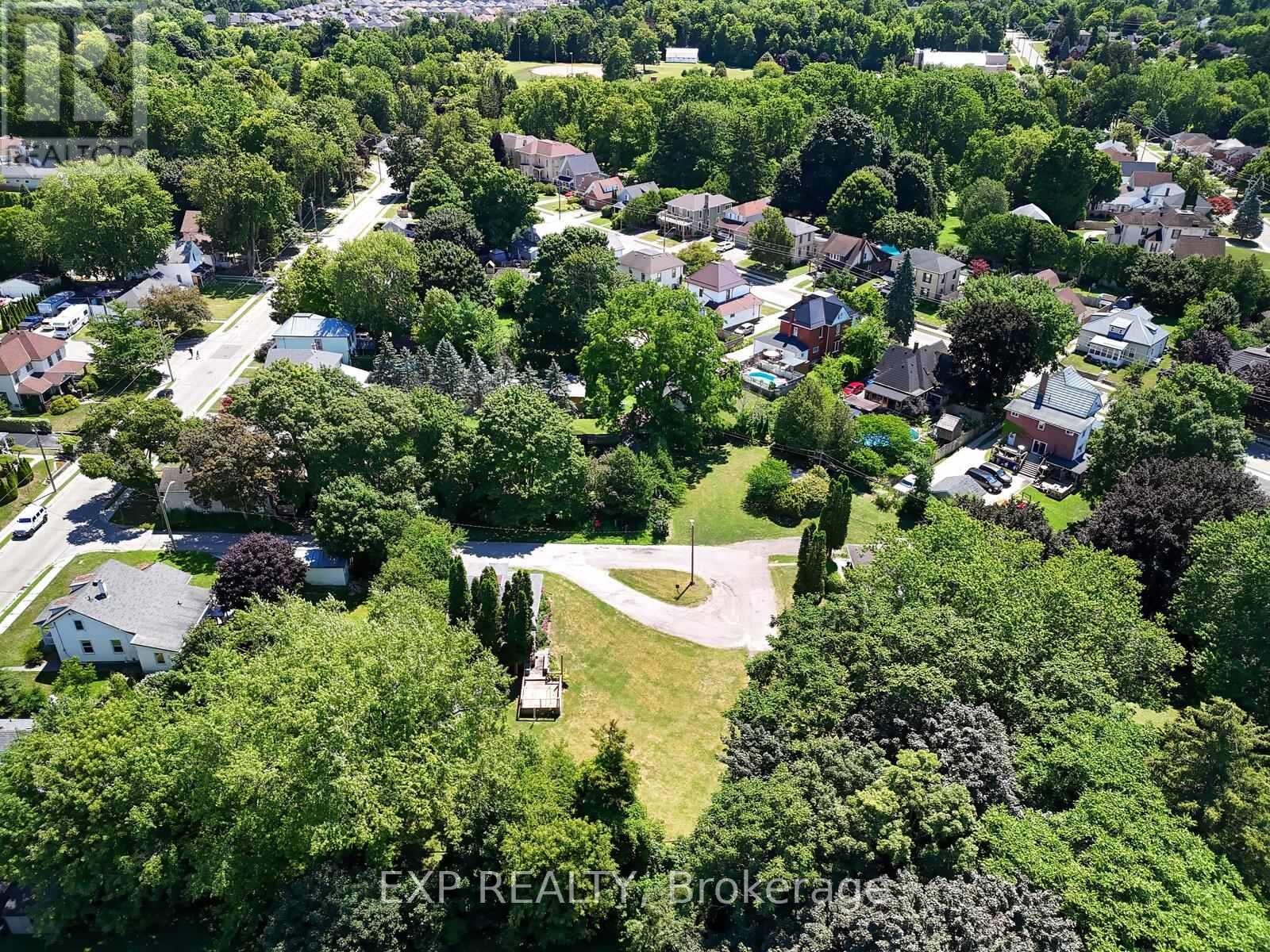 73 & 77 Maud Street, Ingersoll, Ontario  N5C 1E7 - Photo 38 - X12313977