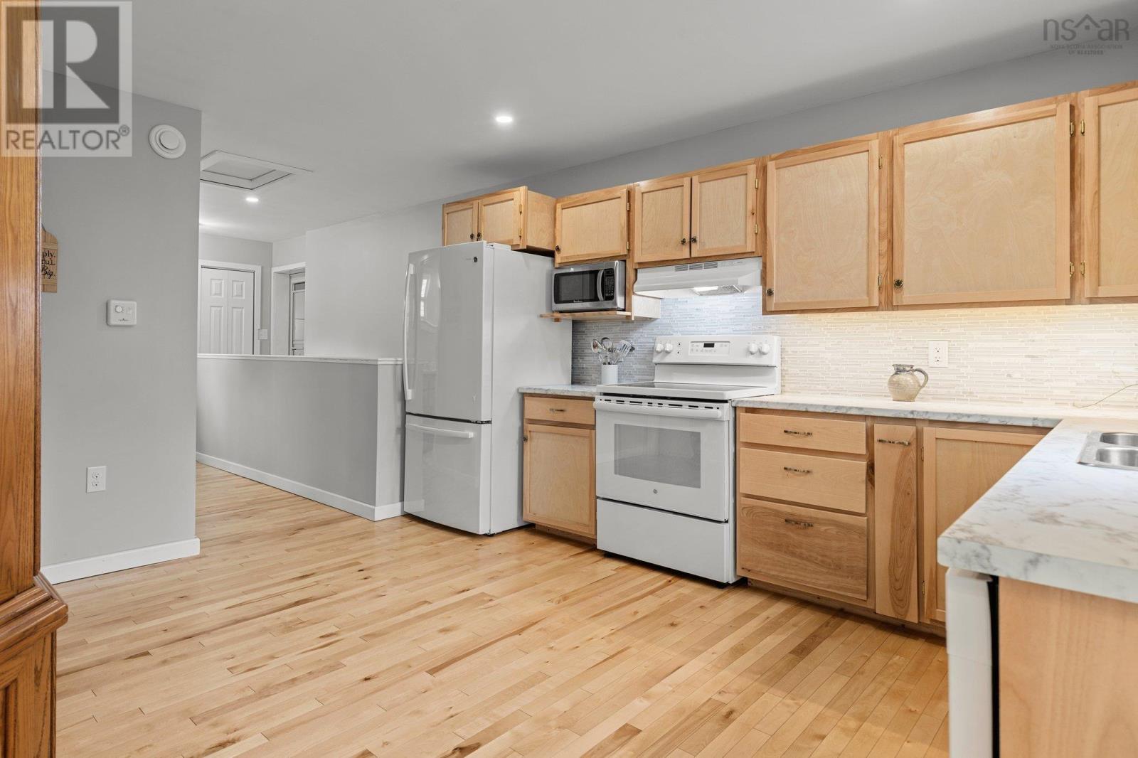 327 East Torbrook Road, Torbrook, Nova Scotia  B0P 1W0 - Photo 5 - 202503614