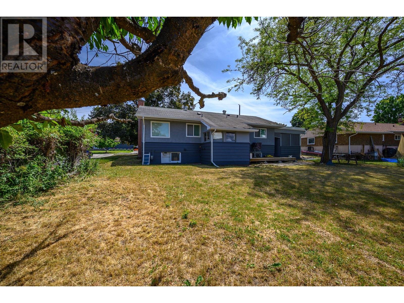 1903 29 Crescent, Vernon, British Columbia  V1T 1Y6 - Photo 11 - 10353552