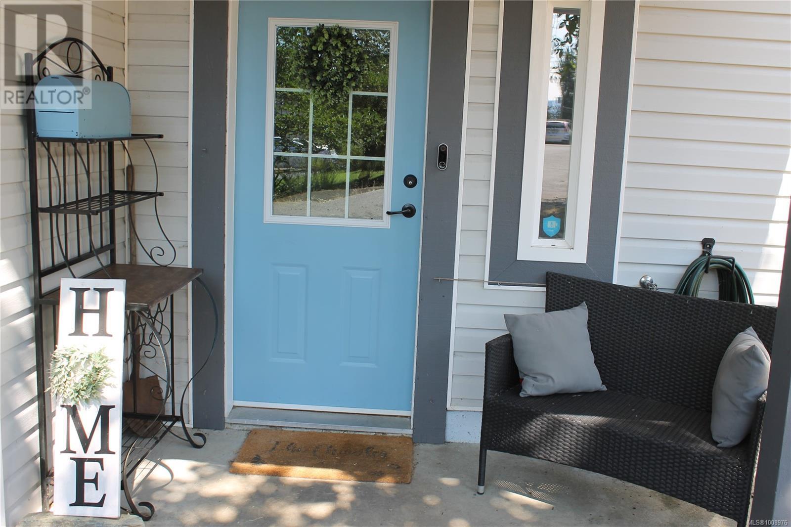 Property at 1227 Margaret Pl image 3
