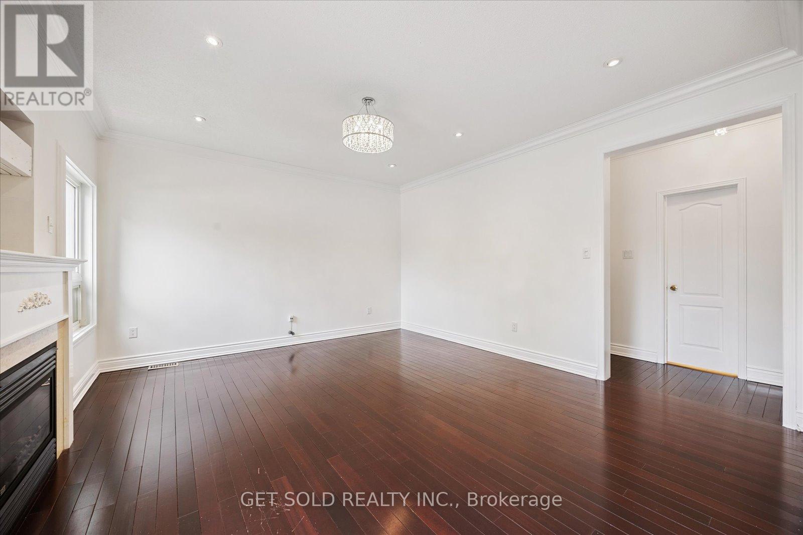 28 Barden Crescent, Ajax, Ontario  L1Z 2A9 - Photo 10 - E12317459