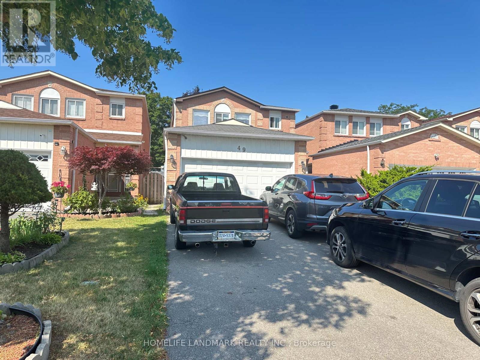 Property at 49 ROXANNE CRESCENT image 2