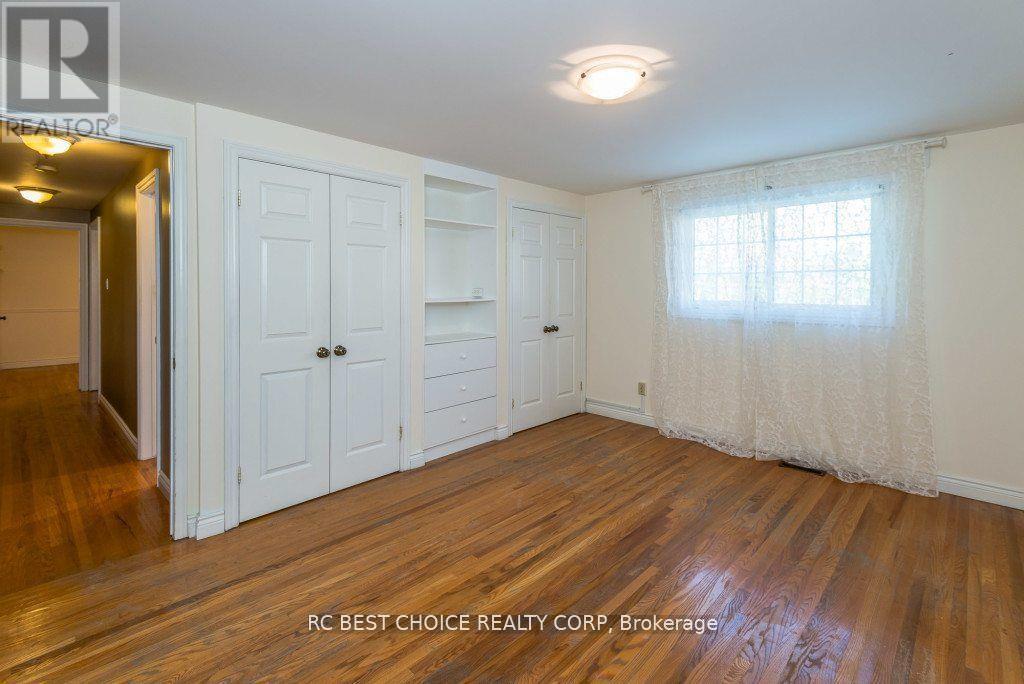 11 Emily Carr Street, Markham, Ontario  L3R 2K3 - Photo 15 - N12317469