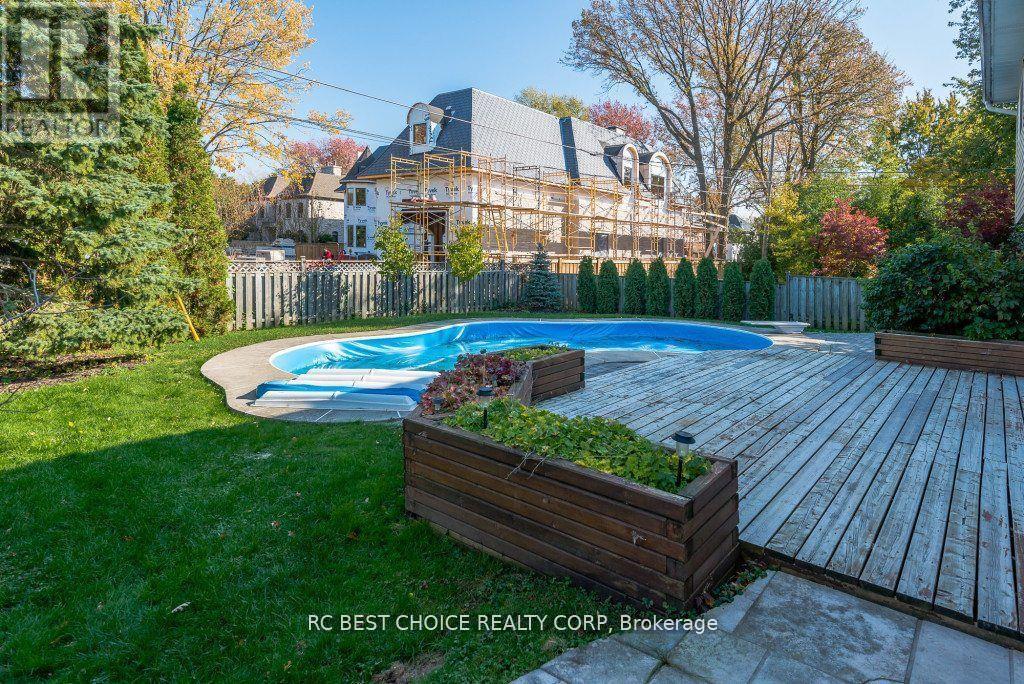 11 Emily Carr Street, Markham, Ontario  L3R 2K3 - Photo 21 - N12317469