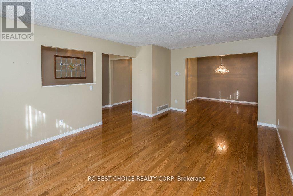 Property at 11 EMILY CARR STREET image 4
