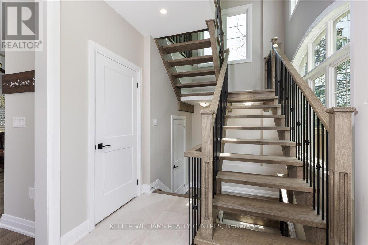28 St. George Street, Georgina, Ontario  L0E 1L0 - Photo 6 - N12317507