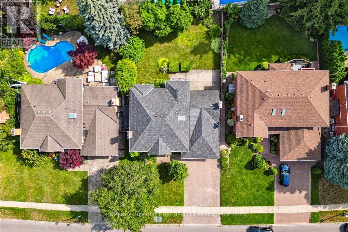 43 Shore Gardens, Oakville (Br Bronte), Ontario  L6L 5Z2 - Photo 33 - W12317332