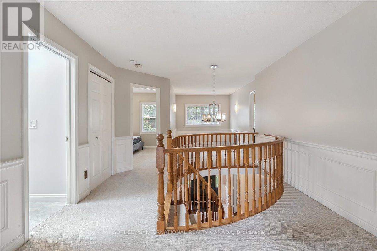 43 Shore Gardens, Oakville, Ontario  L6L 5Z2 - Photo 13 - W12317332
