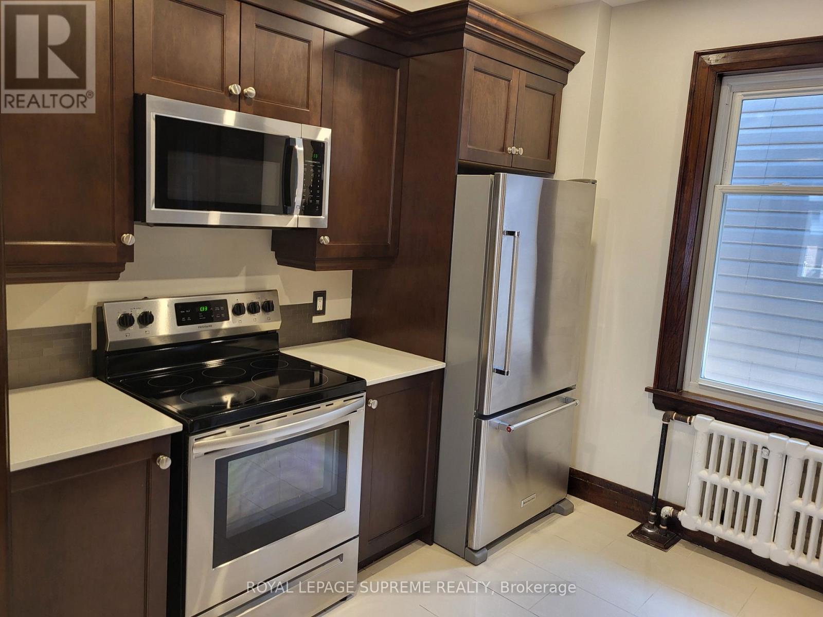 2nd Floor - 30 Glenholme Avenue, Toronto, Ontario  M6H 3A9 - Photo 6 - W12316161