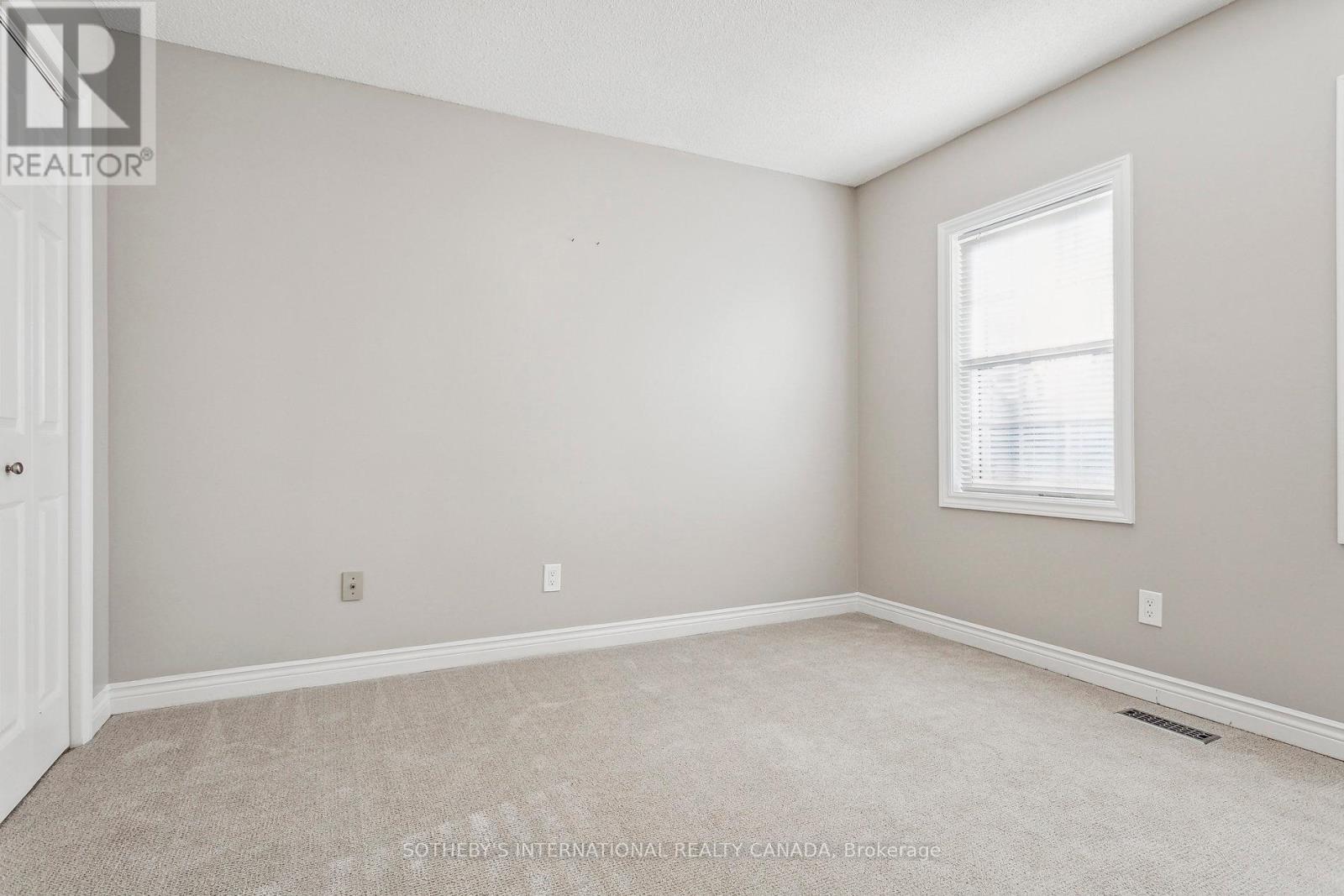 43 Shore Gardens, Oakville, Ontario  L6L 5Z2 - Photo 19 - W12317332