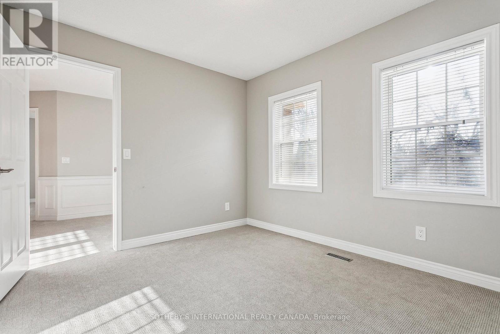 43 Shore Gardens, Oakville, Ontario  L6L 5Z2 - Photo 18 - W12317332