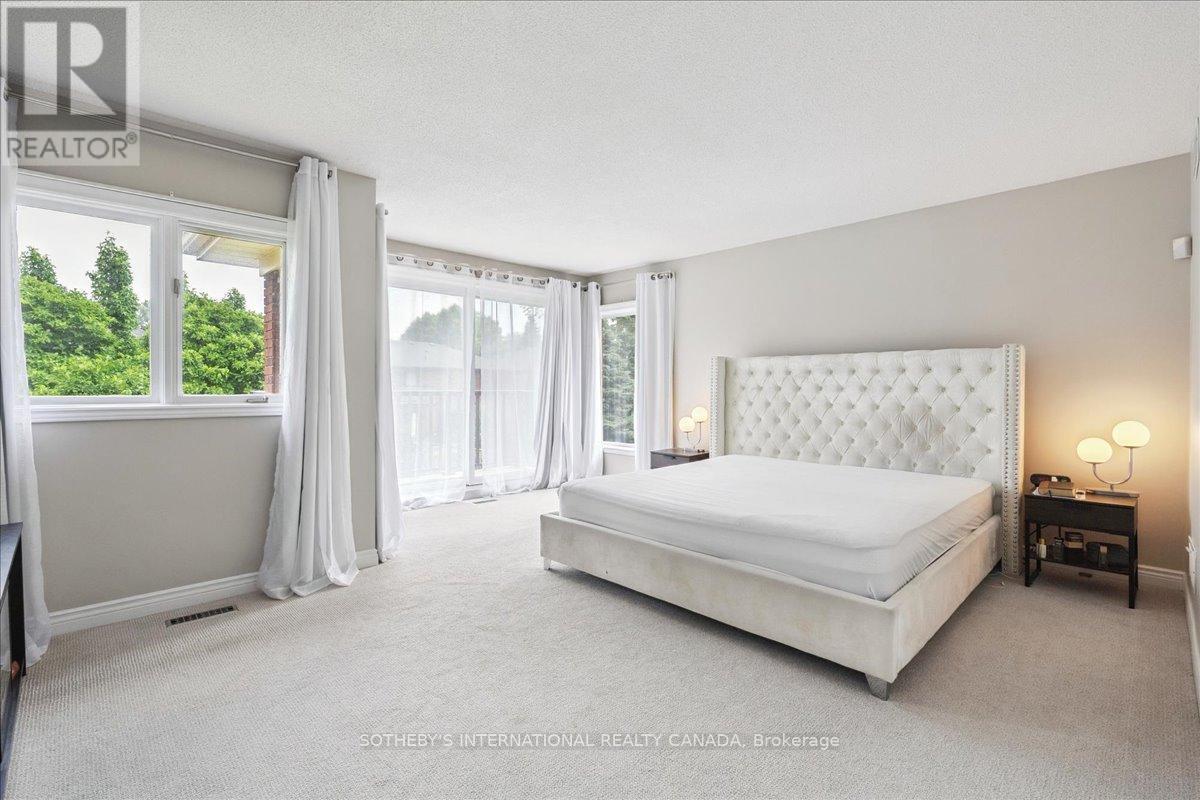 43 Shore Gardens, Oakville, Ontario  L6L 5Z2 - Photo 14 - W12317332