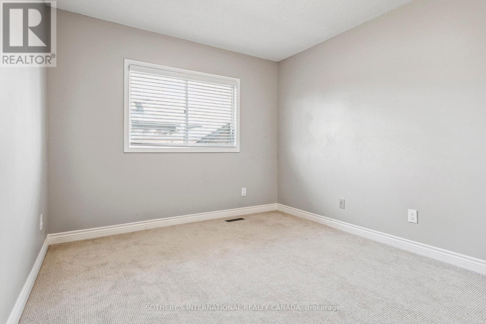 43 Shore Gardens, Oakville, Ontario  L6L 5Z2 - Photo 23 - W12317332