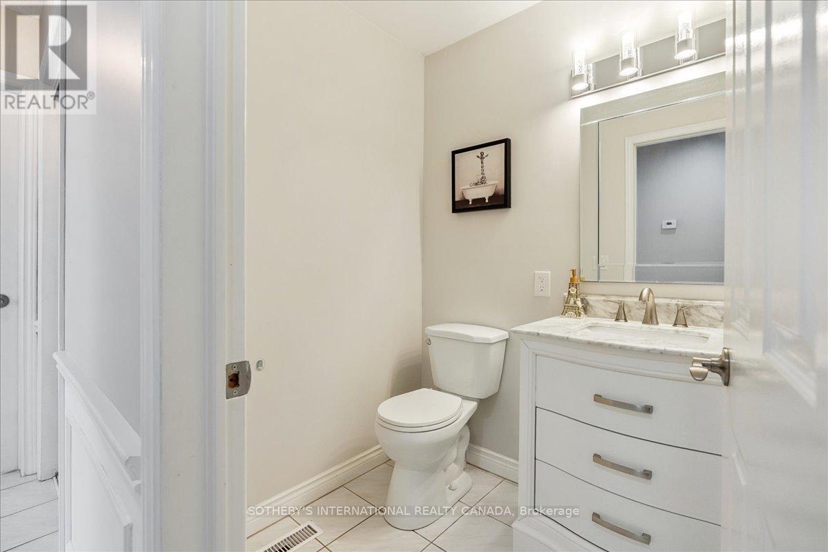 43 Shore Gardens, Oakville, Ontario  L6L 5Z2 - Photo 10 - W12317332