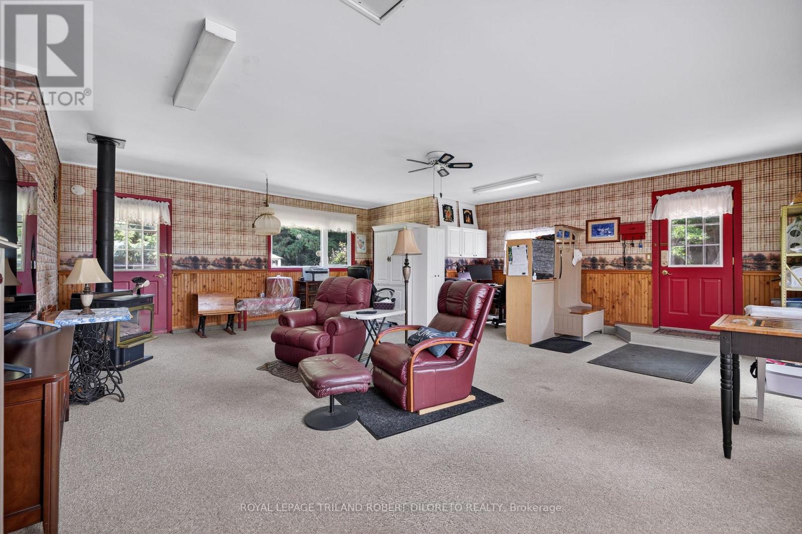6186 Egremont Drive, Middlesex Centre, Ontario  N0L 1R0 - Photo 29 - X12317551