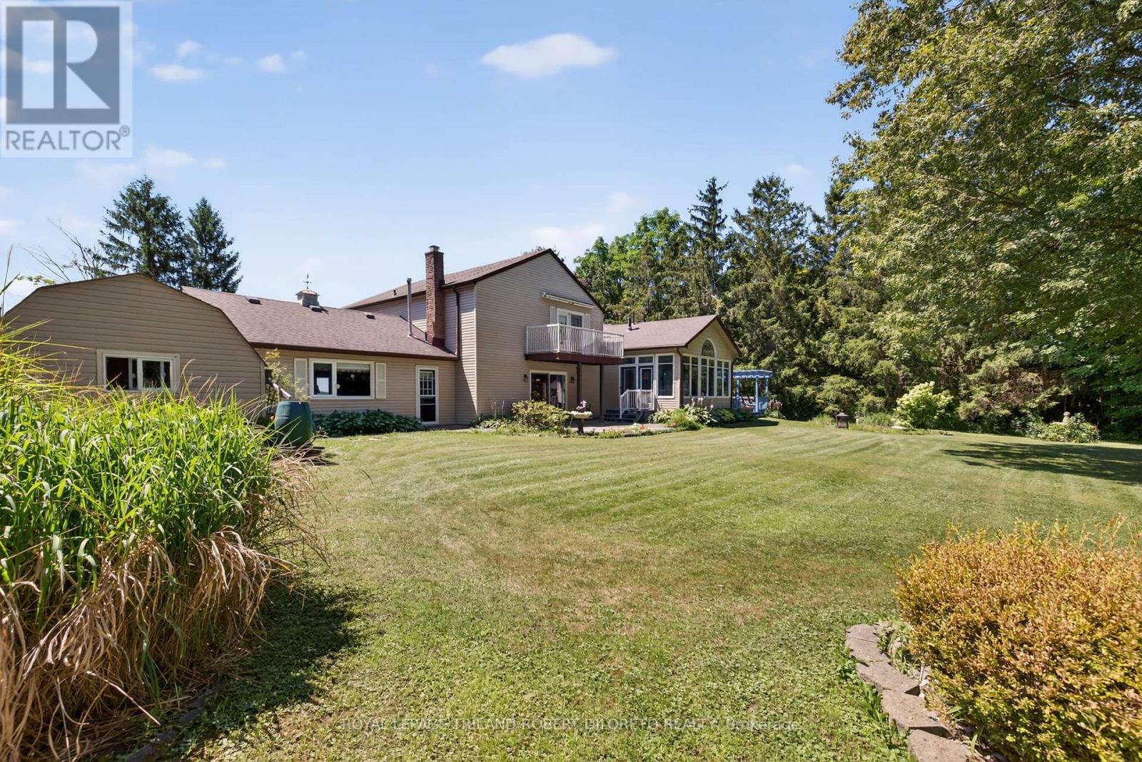 6186 Egremont Drive, Middlesex Centre, Ontario  N0L 1R0 - Photo 32 - X12317551