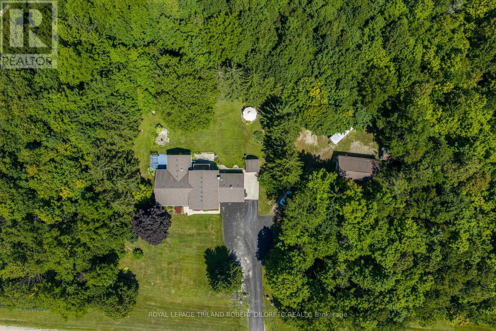 6186 Egremont Drive, Middlesex Centre, Ontario  N0L 1R0 - Photo 37 - X12317551