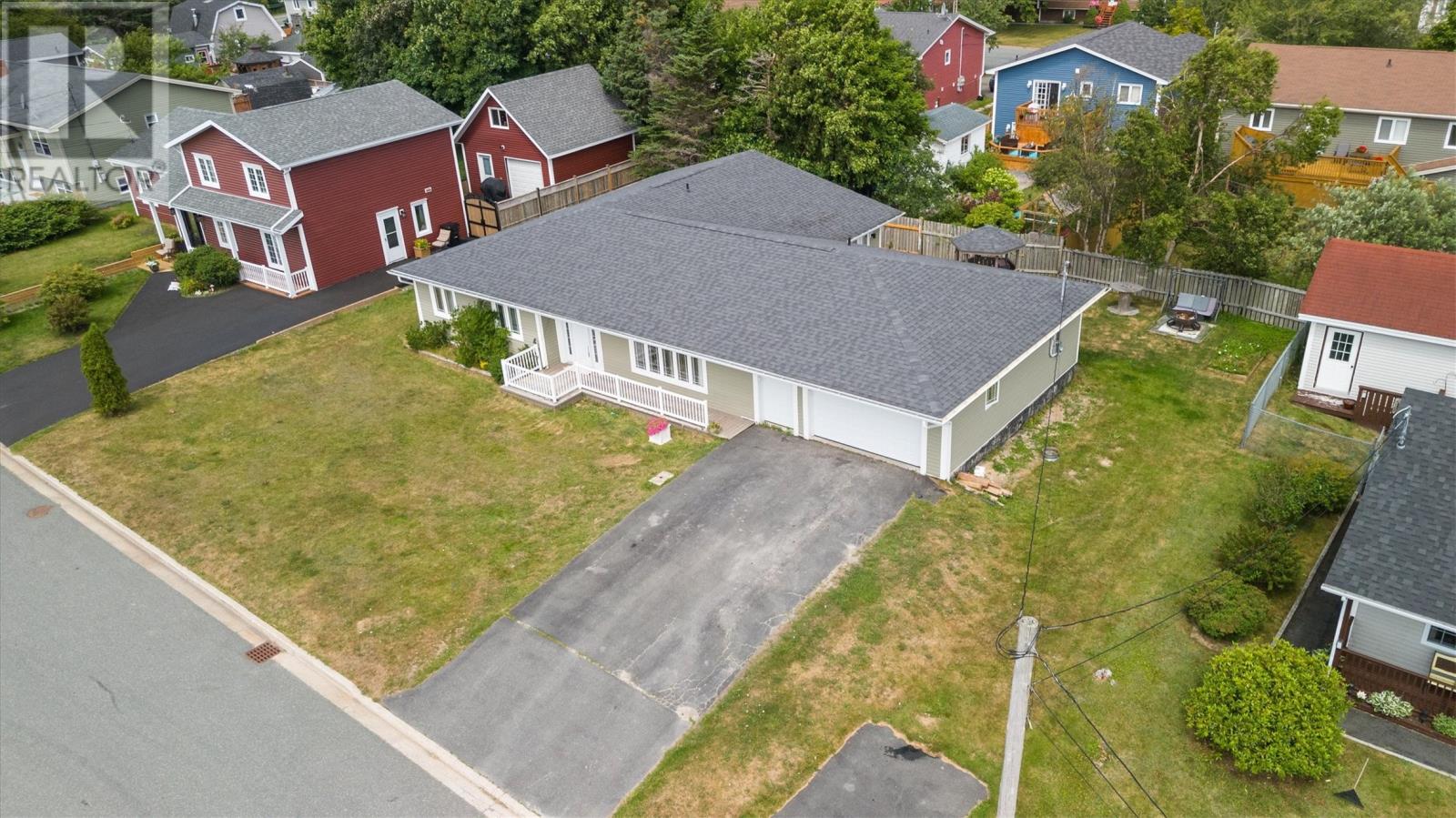 Property at 72 Mountainview Drive image 2