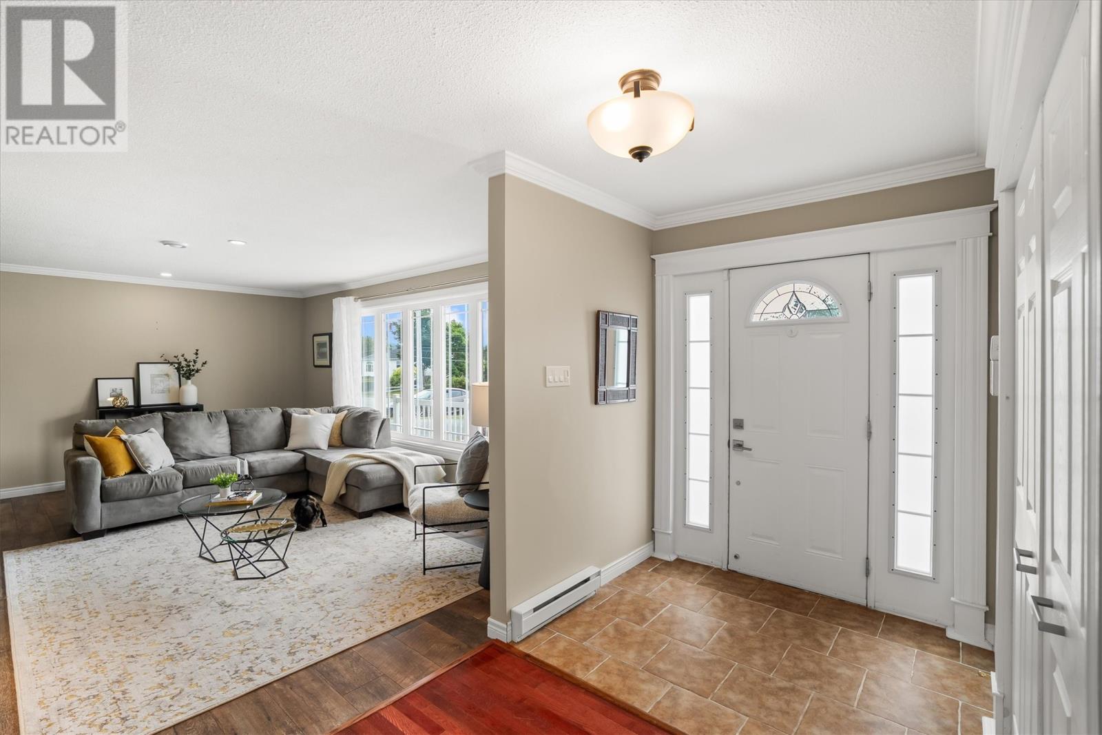 Property at 72 Mountainview Drive image 3
