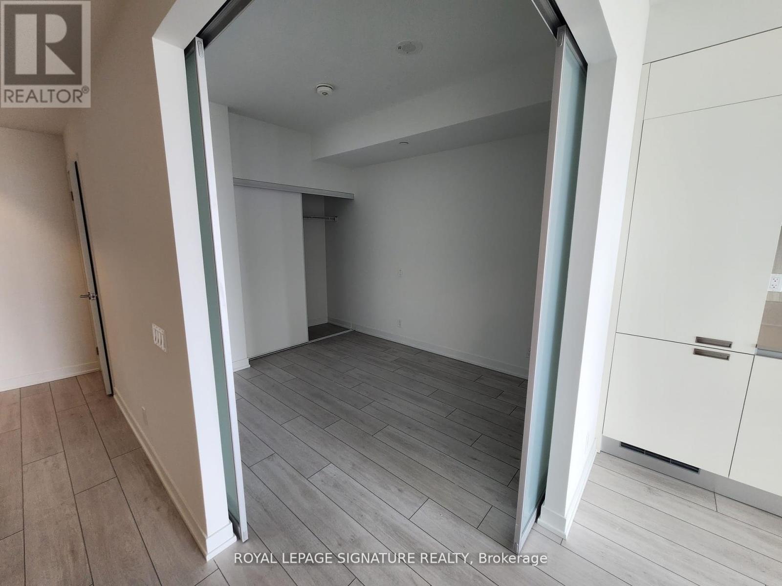1301 - 39 Mary Street, Barrie, Ontario  L4N 1S9 - Photo 11 - S12317452