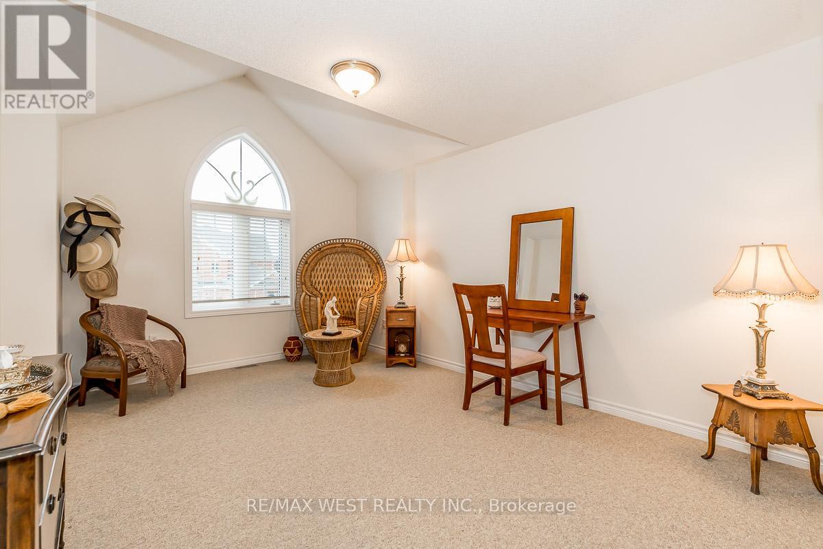118 Succession Crescent, Barrie, Ontario  L4M 7G7 - Photo 37 - S12317543