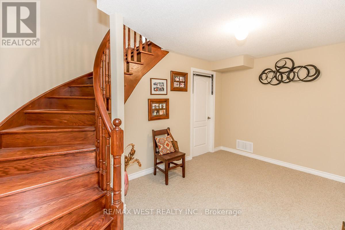 118 Succession Crescent, Barrie, Ontario  L4M 7G7 - Photo 41 - S12317543