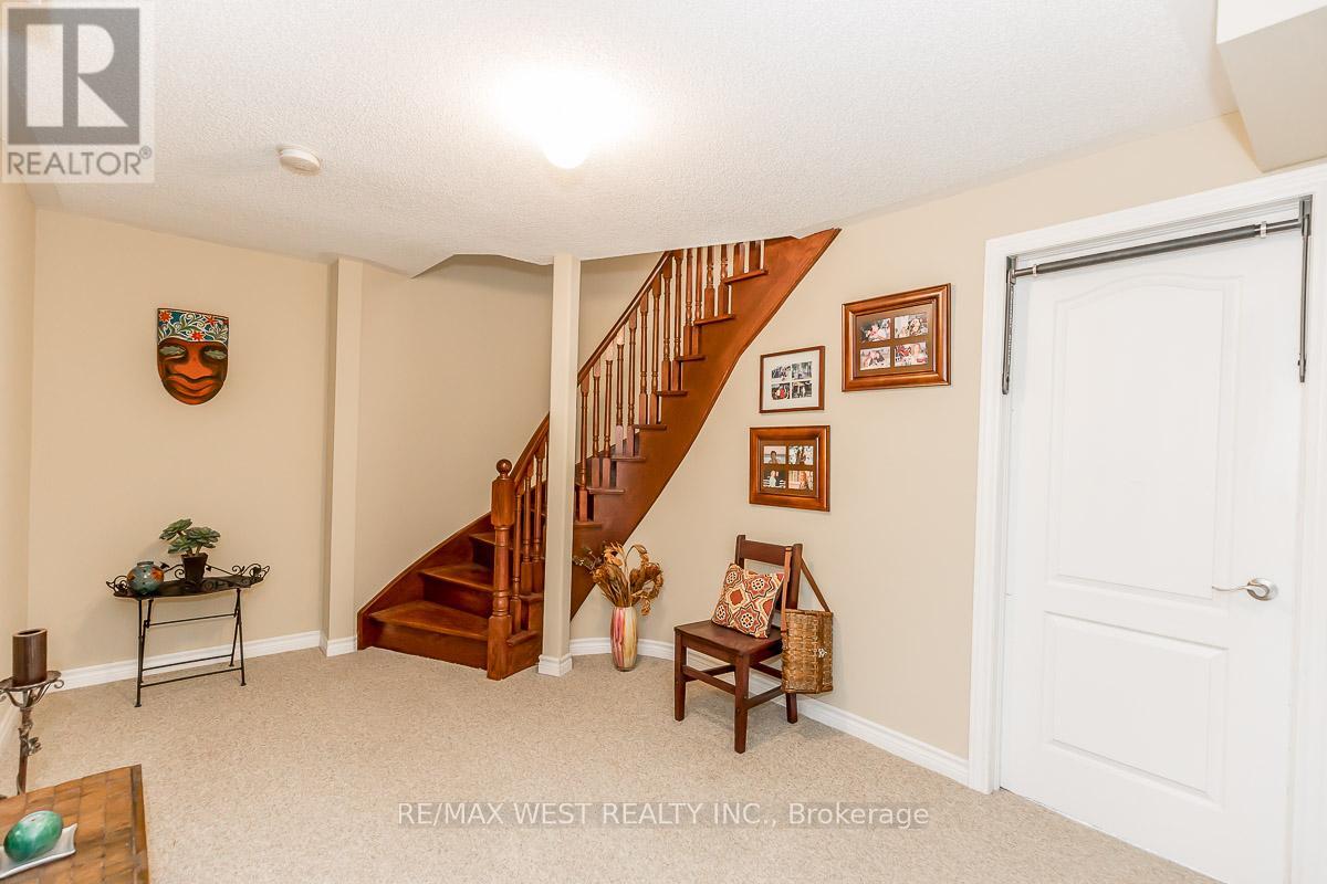 118 Succession Crescent, Barrie, Ontario  L4M 7G7 - Photo 42 - S12317543