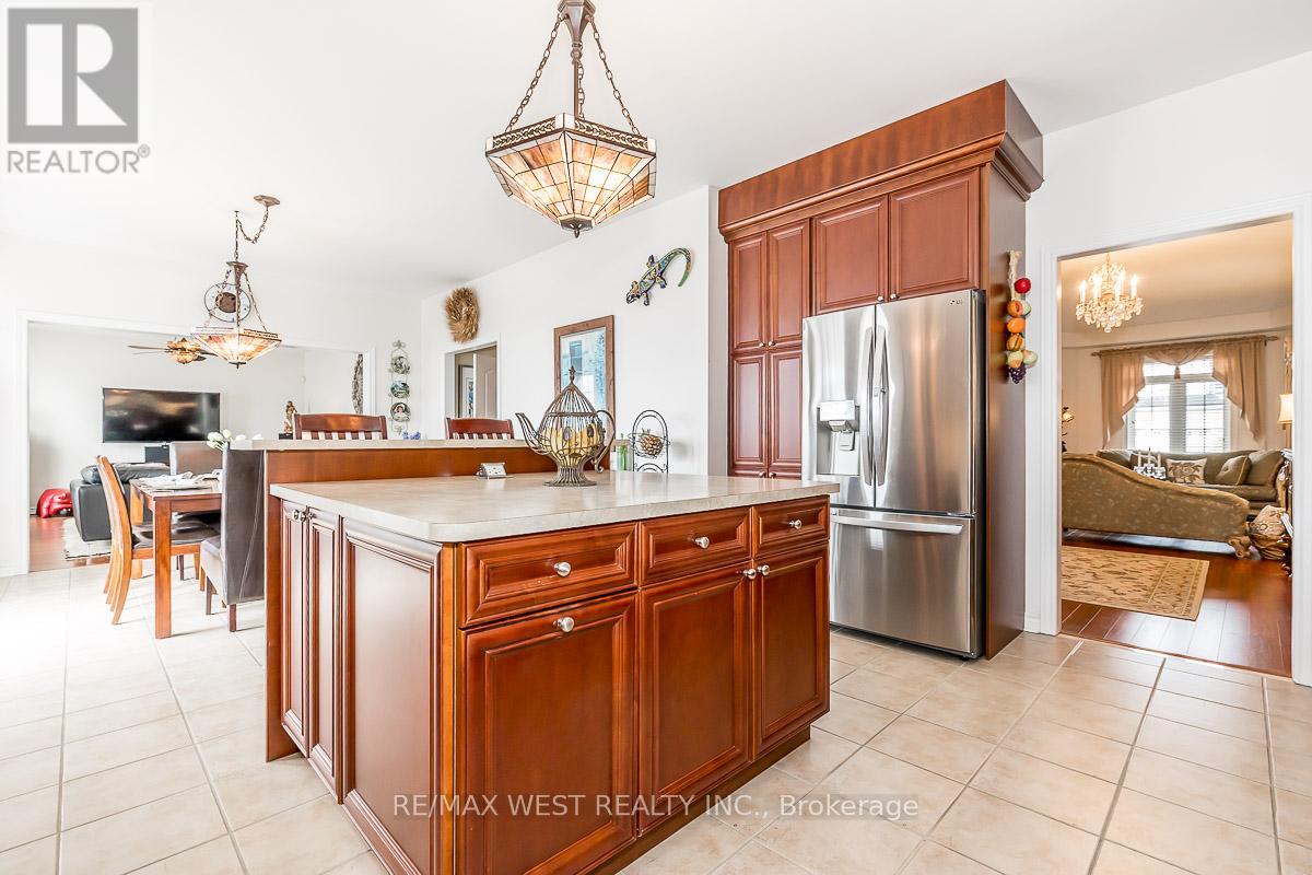 118 Succession Crescent, Barrie, Ontario  L4M 7G7 - Photo 8 - S12317543
