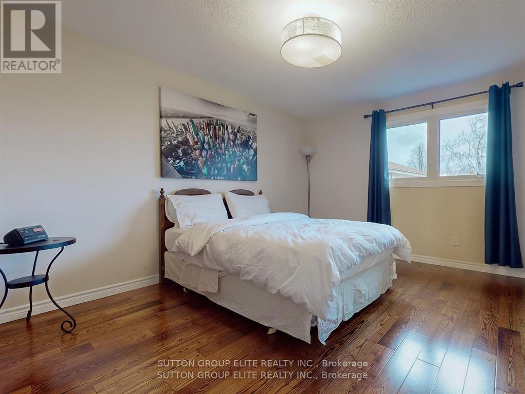 1534 Carrington Road, Mississauga, Ontario  L5M 2K1 - Photo 18 - W12317519