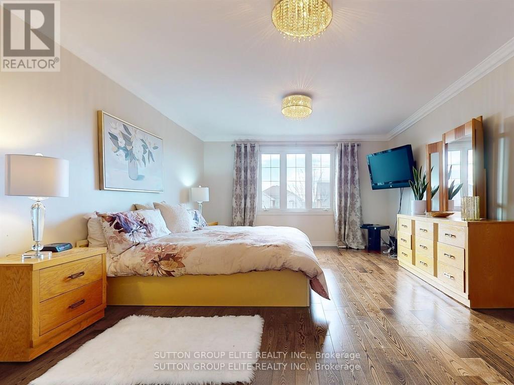 1534 Carrington Road, Mississauga, Ontario  L5M 2K1 - Photo 22 - W12317519