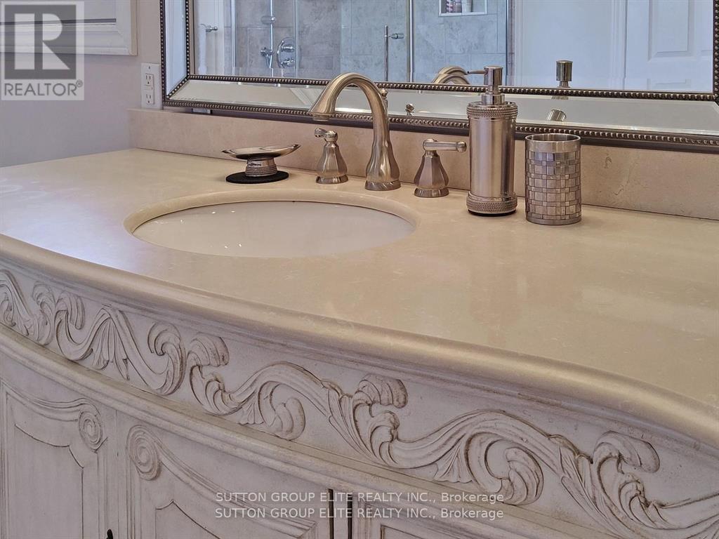 1534 Carrington Road, Mississauga, Ontario  L5M 2K1 - Photo 26 - W12317519