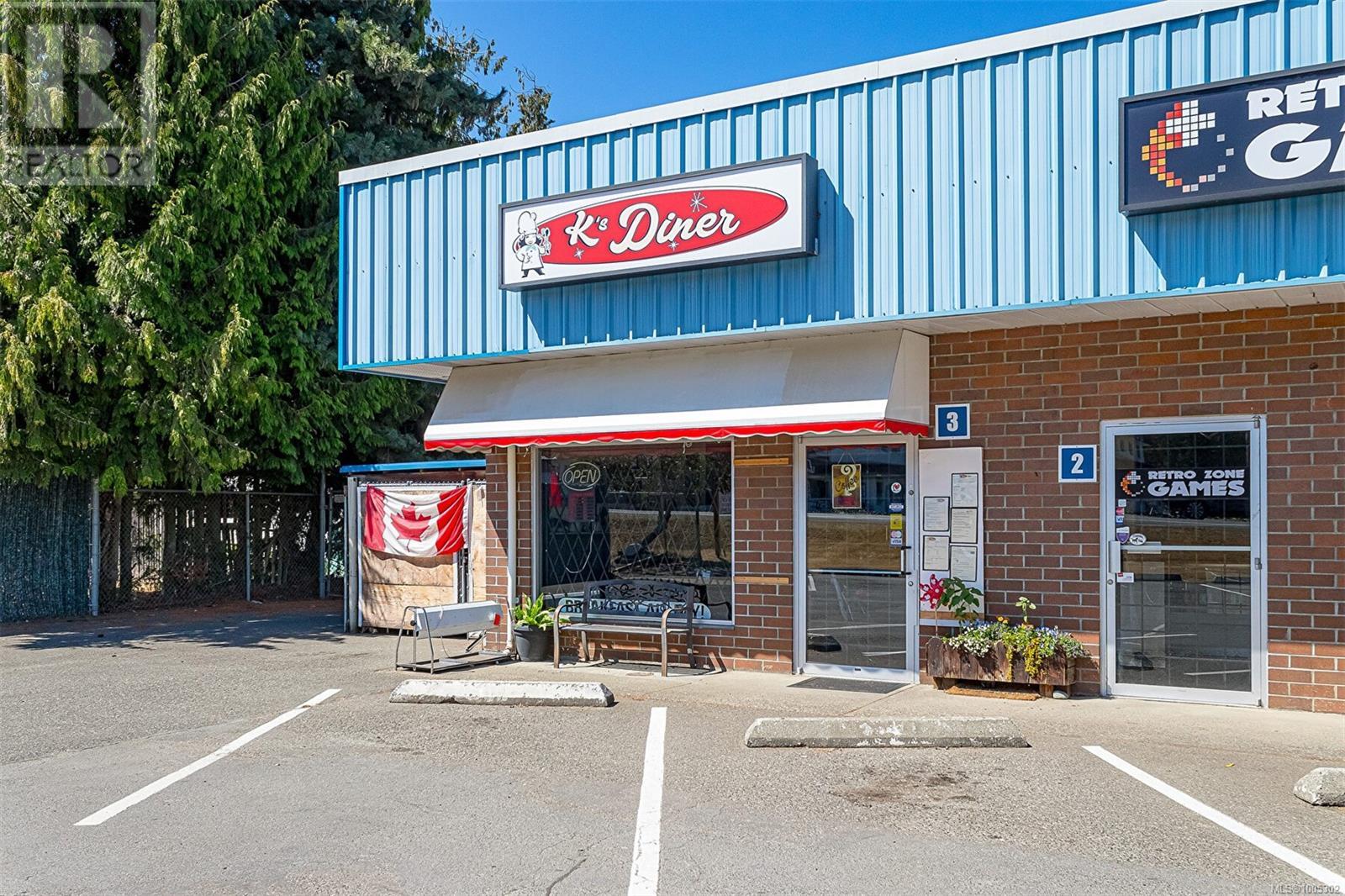 3 1343 Alberni Hwy, Parksville, British Columbia