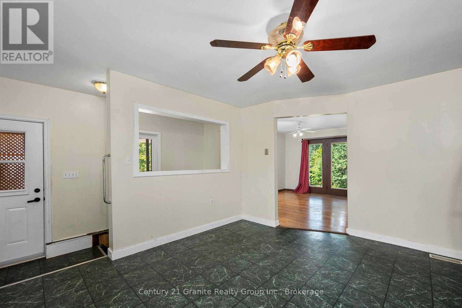 10 Hillside Road, Hastings Highlands, Ontario  K0L 1C0 - Photo 6 - X12317580