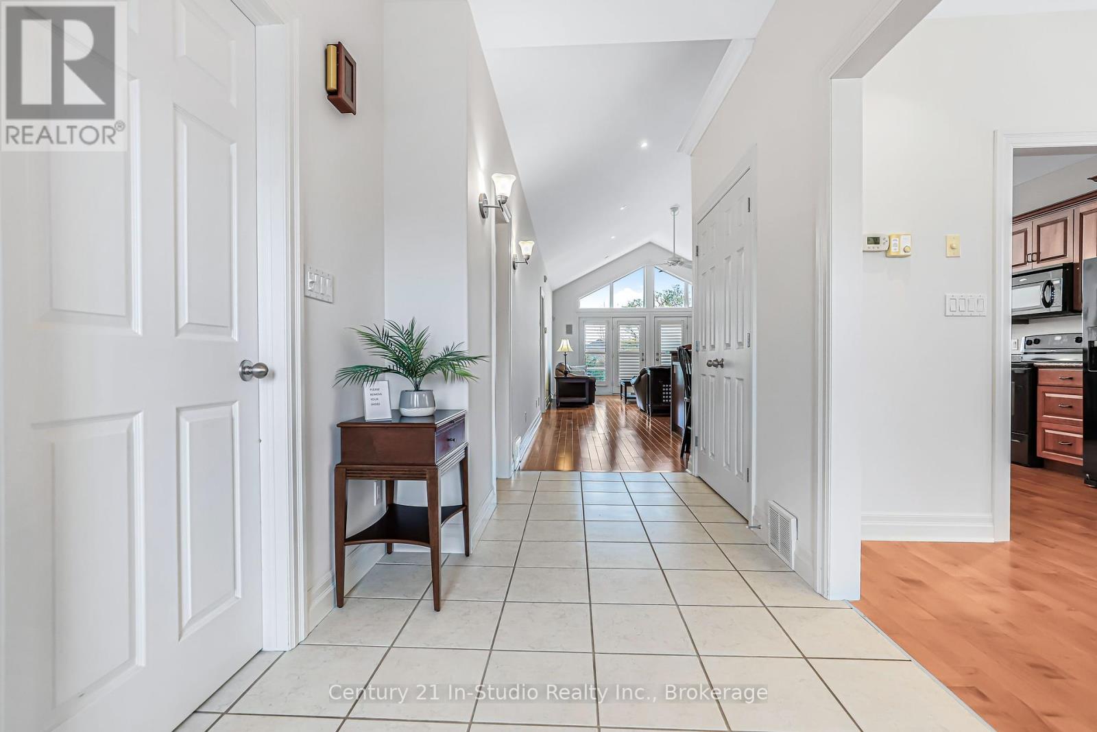 6 Glen Abbey Court, Meaford, Ontario  N4L 1Y4 - Photo 12 - X12317601