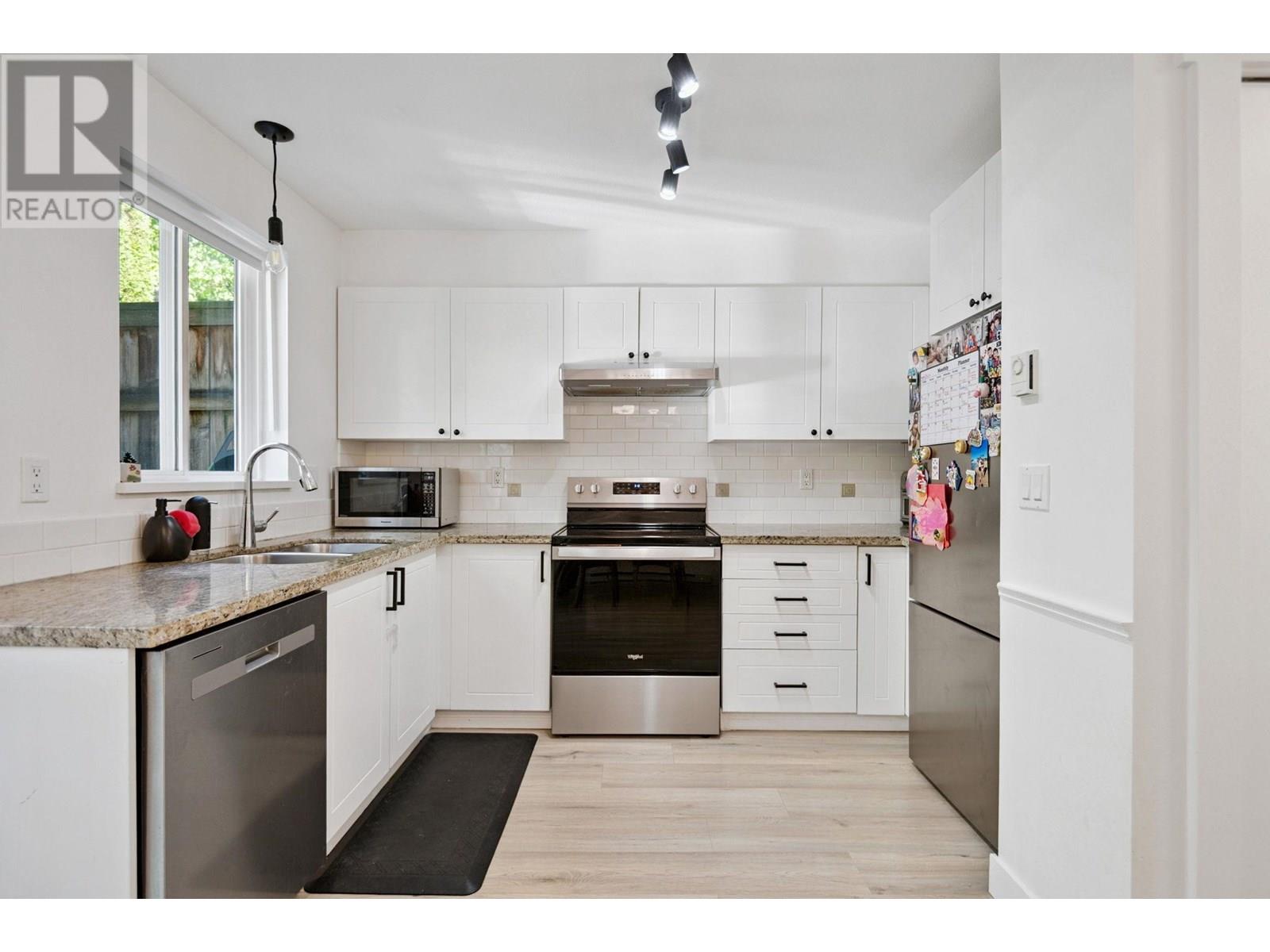 6689 Prenter Street, Burnaby, British Columbia  V5E 1B1 - Photo 8 - R3031353