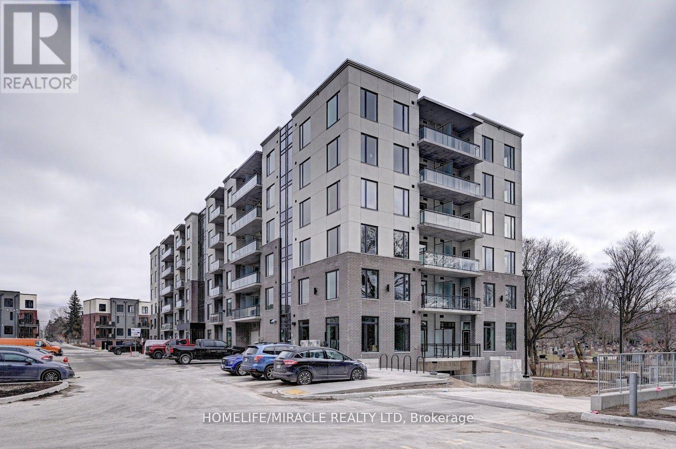 107 Rogers Street, Waterloo, Ontario  N2J 0G3 - Photo 1 - X12317539