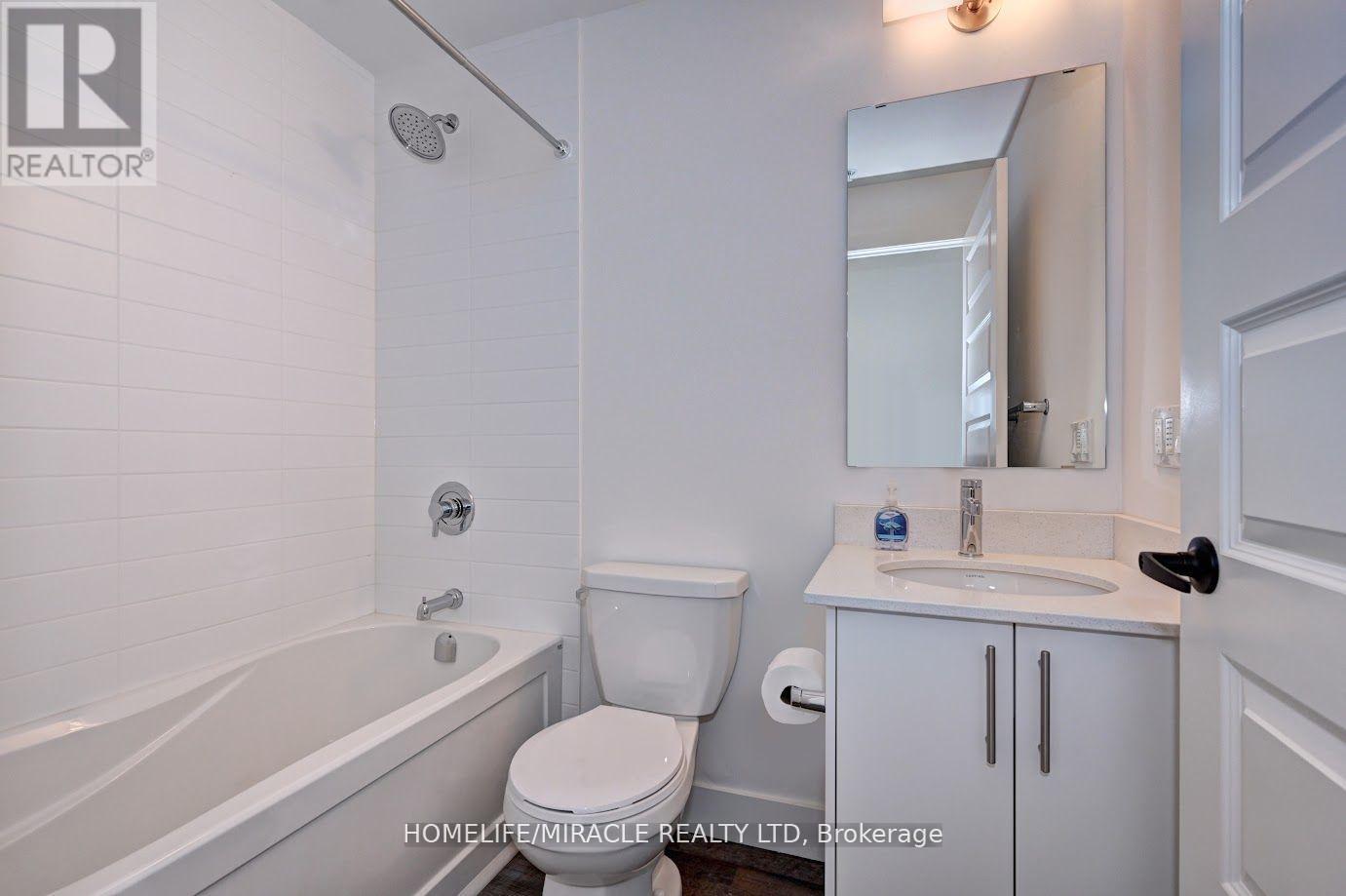 107 Rogers Street, Waterloo, Ontario  N2J 0G3 - Photo 12 - X12317539