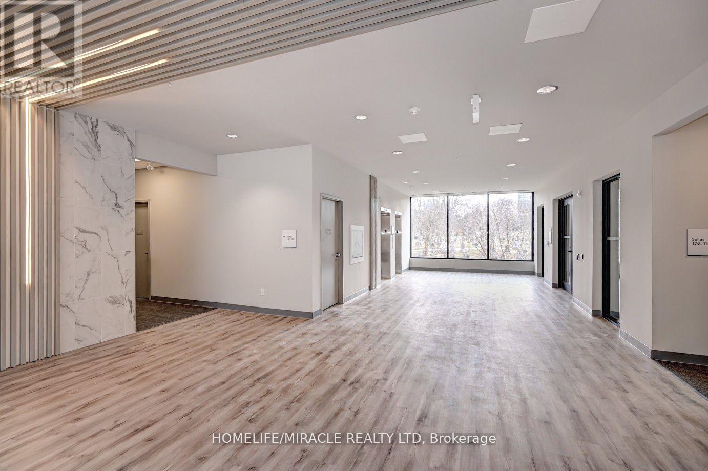 107 Rogers Street, Waterloo, Ontario  N2J 0G3 - Photo 4 - X12317539