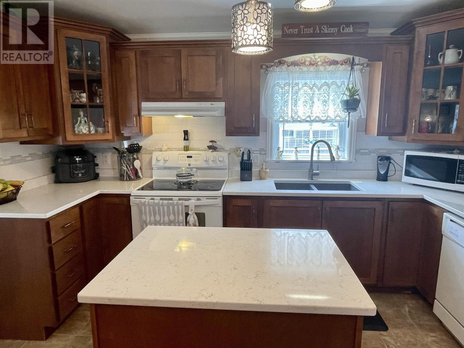 33 Pinehurst Street, Amherst, Nova Scotia  B4H 4X5 - Photo 22 - 202519258