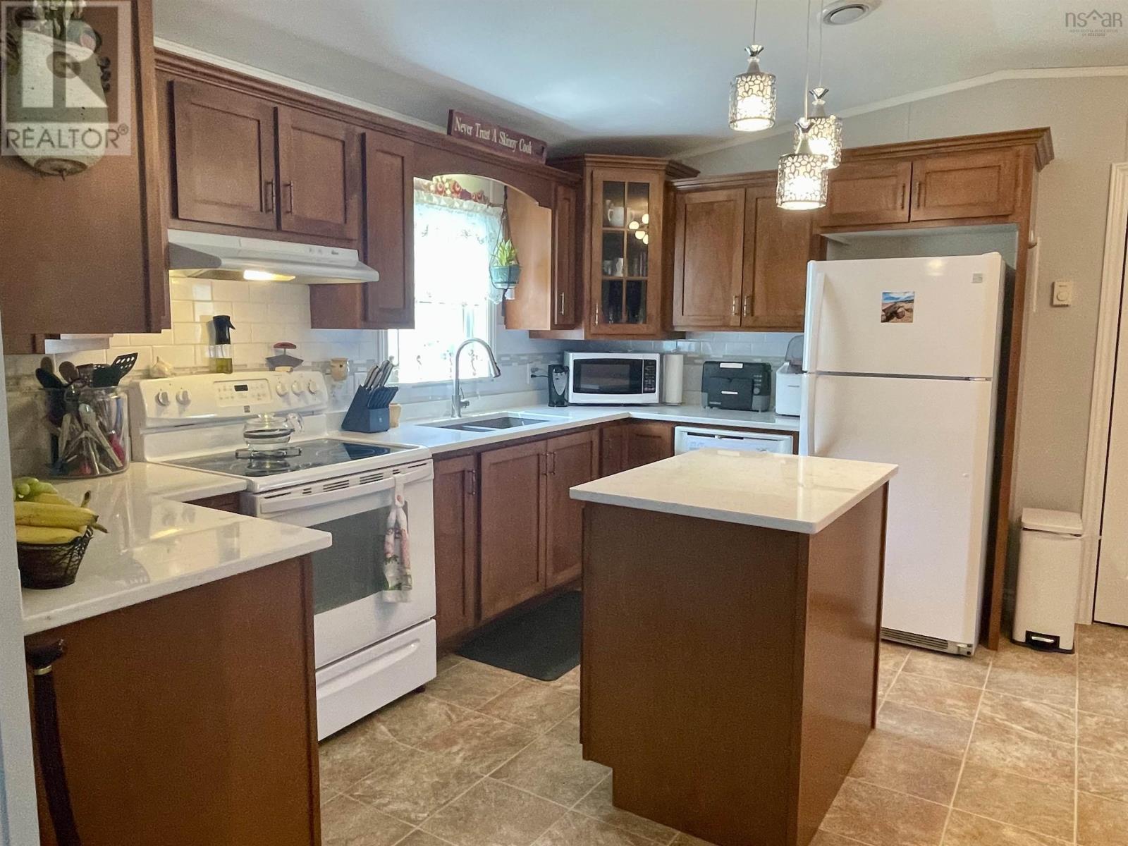 33 Pinehurst Street, Amherst, Nova Scotia  B4H 4X5 - Photo 23 - 202519258