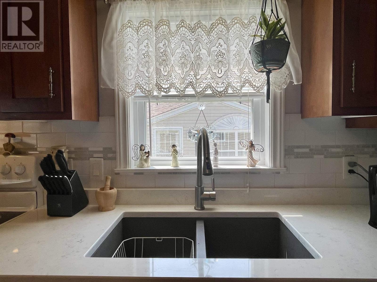 33 Pinehurst Street, Amherst, Nova Scotia  B4H 4X5 - Photo 26 - 202519258