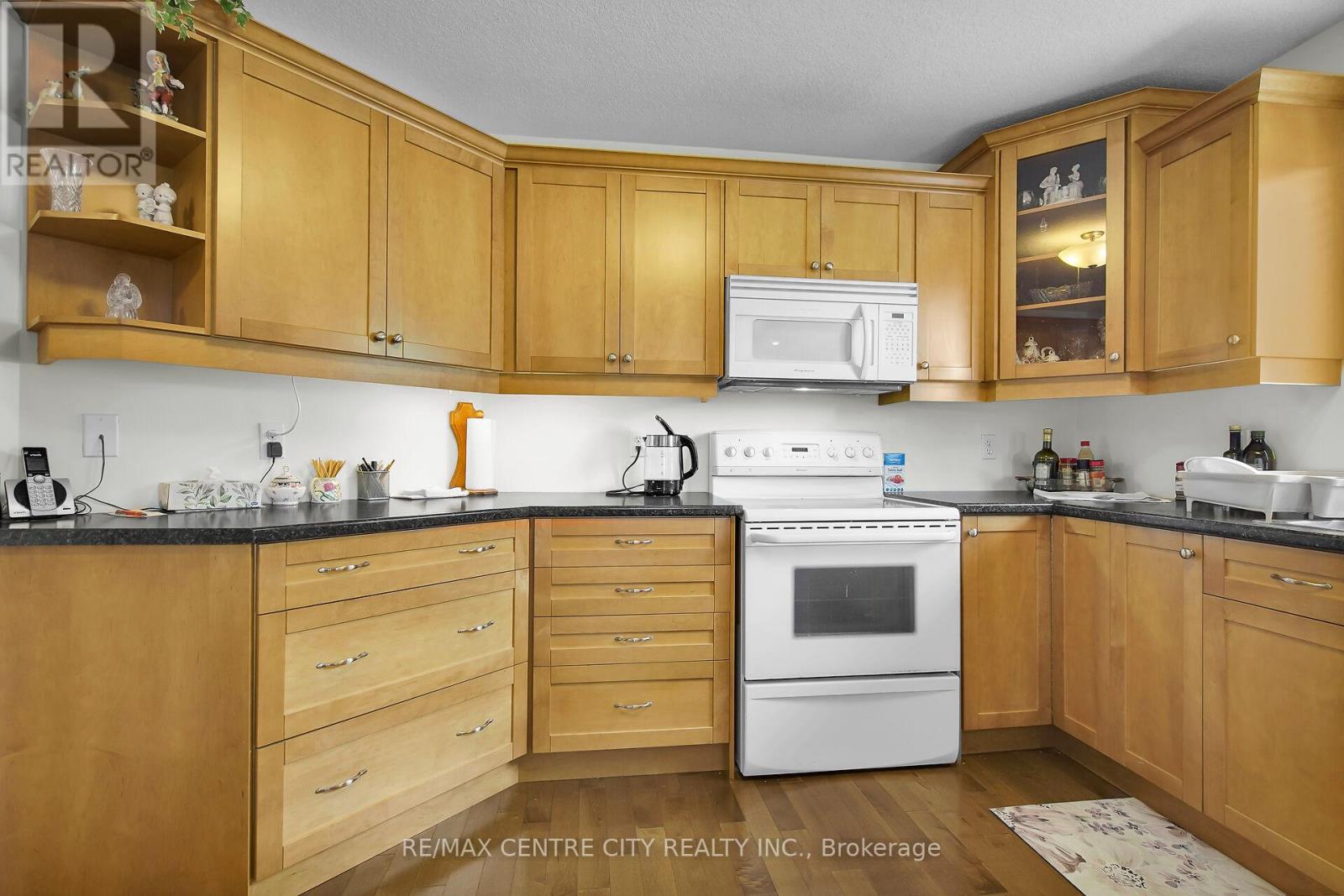 1307 Nicole Avenue, London North, Ontario  N5X 4M7 - Photo 12 - X12286833