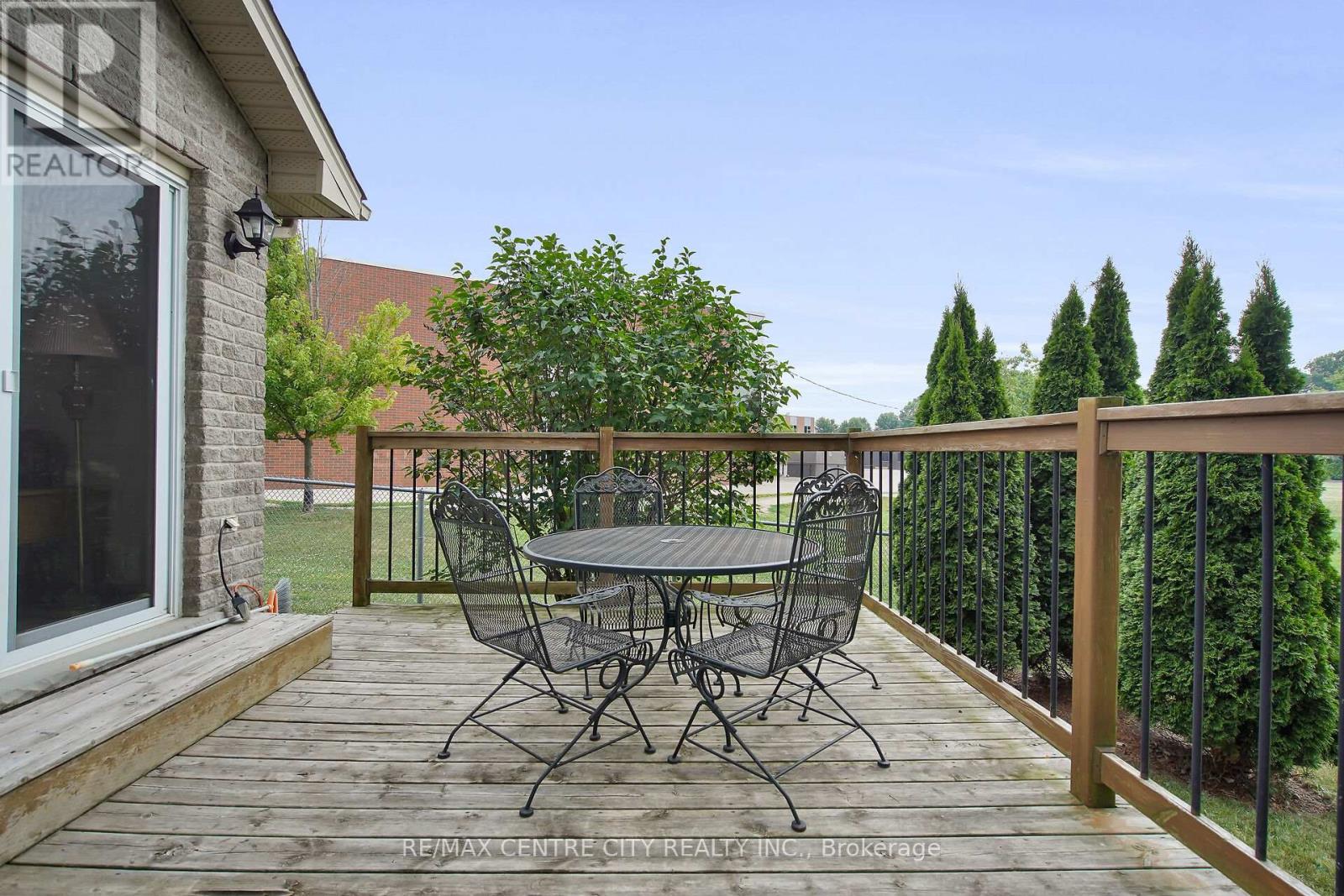 1307 Nicole Avenue, London North, Ontario  N5X 4M7 - Photo 38 - X12286833