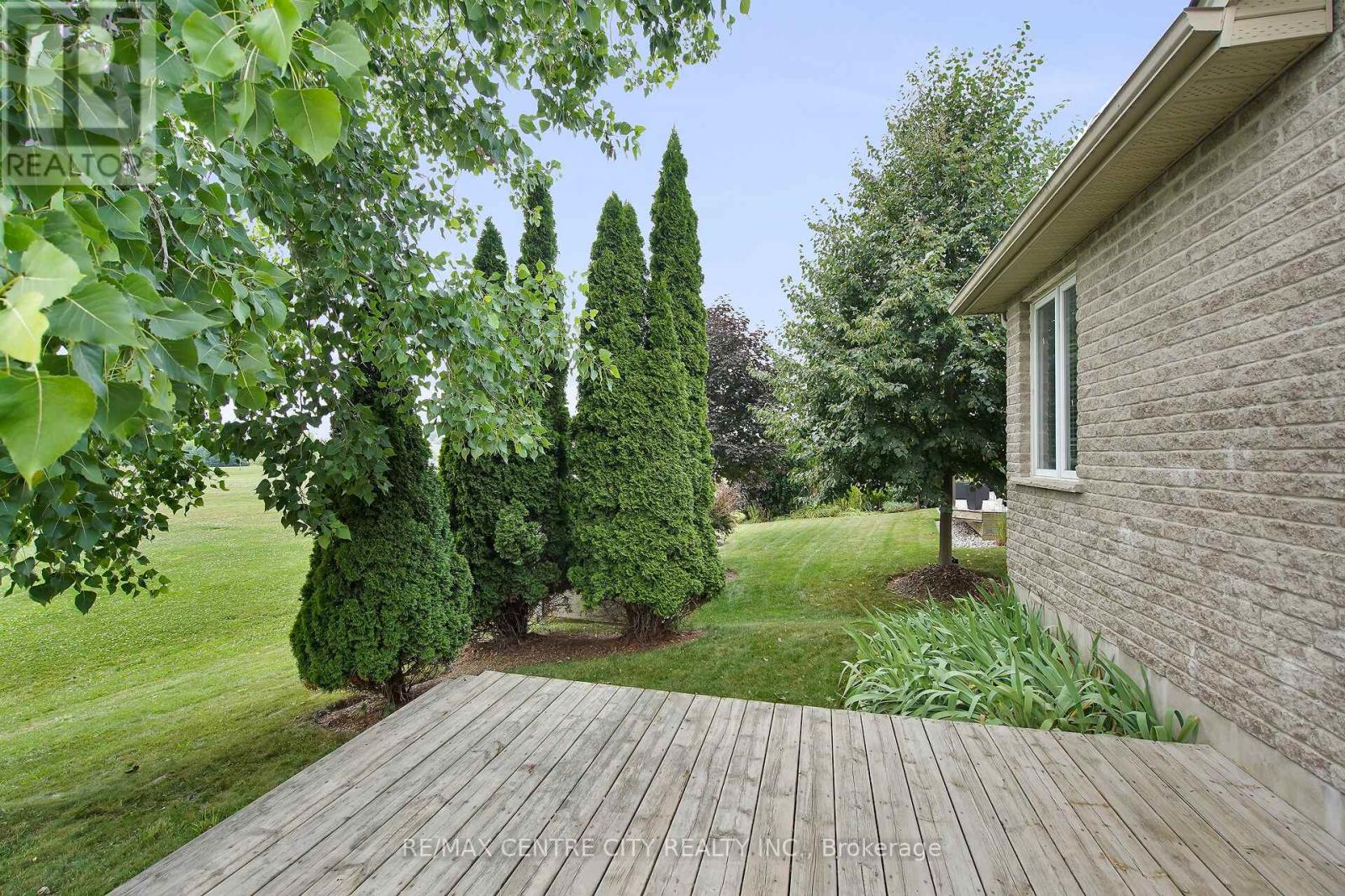 1307 Nicole Avenue, London North, Ontario  N5X 4M7 - Photo 39 - X12286833